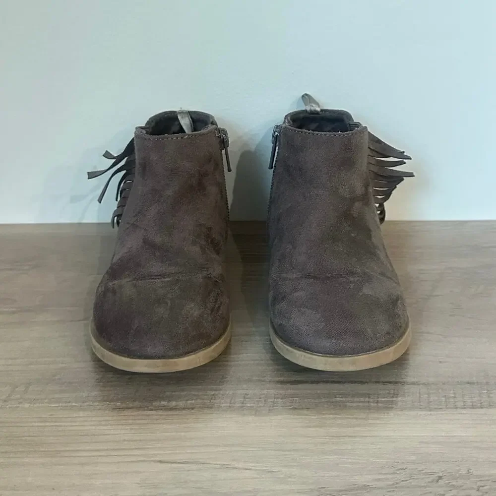 Old Navy Grey Ankle Boots - Size 10